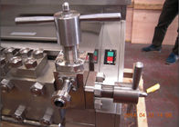 อุตสาหกรรมใหม่สภาพสายการผลิตประเภทนม homogenizer เครื่อง 4000 L / H 400 บาร์