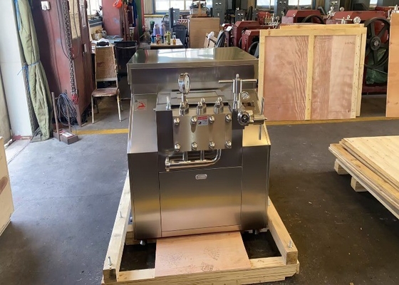 โวลเตชั่น 220V / 380V Juice Homogenizer สําหรับ 1500kg ของผสมน้ํามันเรียบและครีม